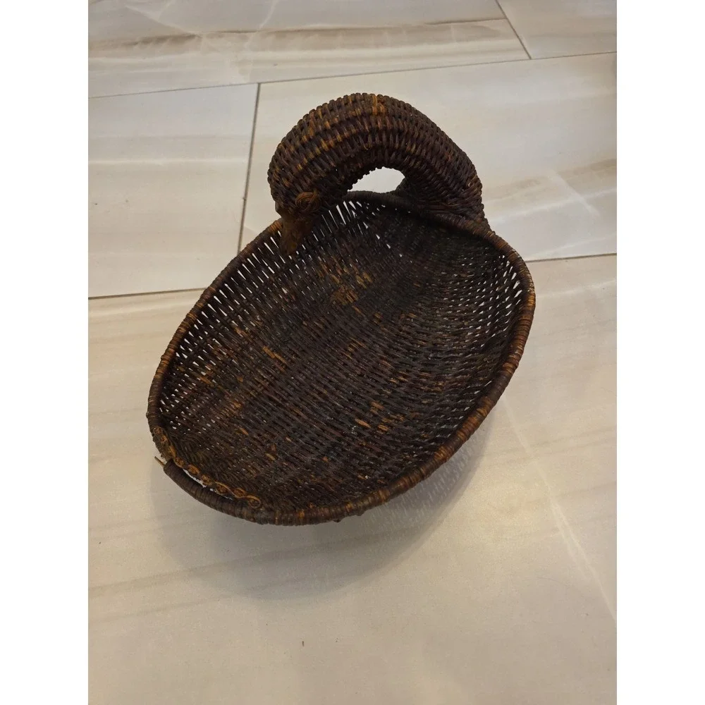 Vintage Antique Duck Shaped‎ Basket E2